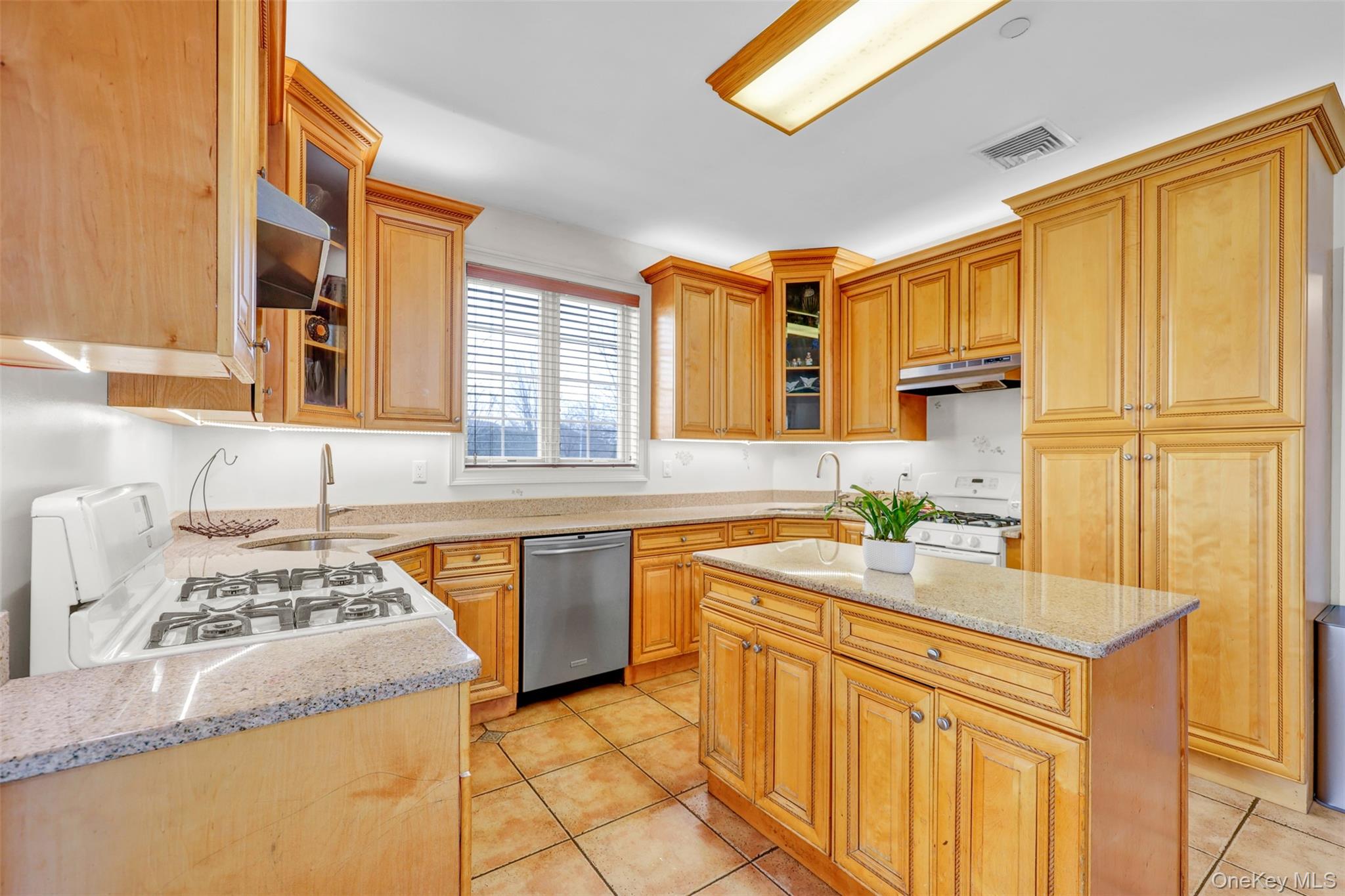 #7 photo, 188 Bates Drive, Monsey , NY 10952