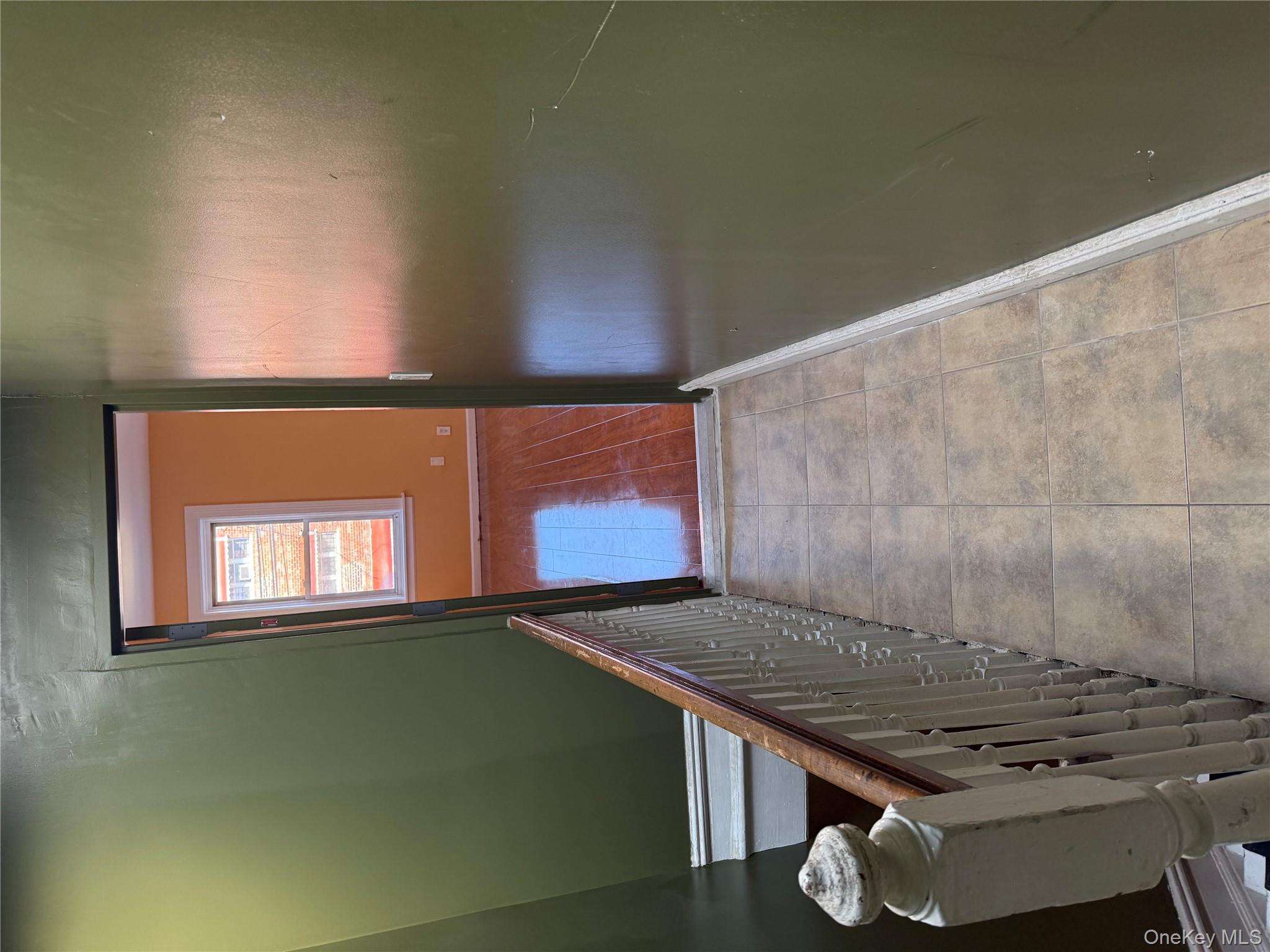 #5 photo, 822 E 215th Street, ब्रोंक्स Bronx , NY 10467