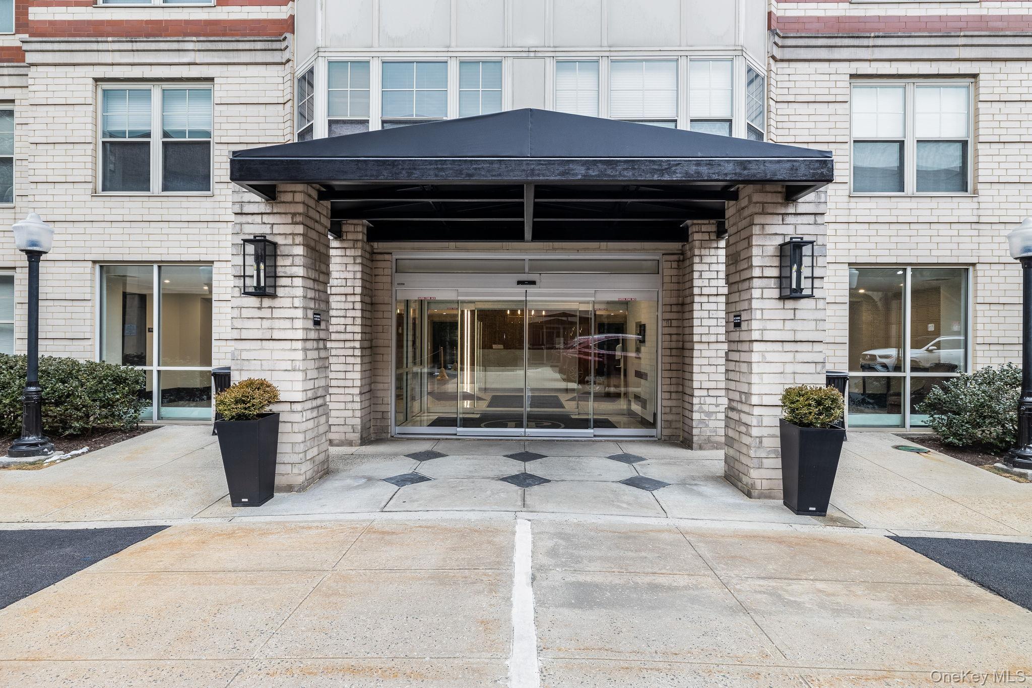 #1 photo, 300 Mamaroneck Avenue, White Plains , NY 10605