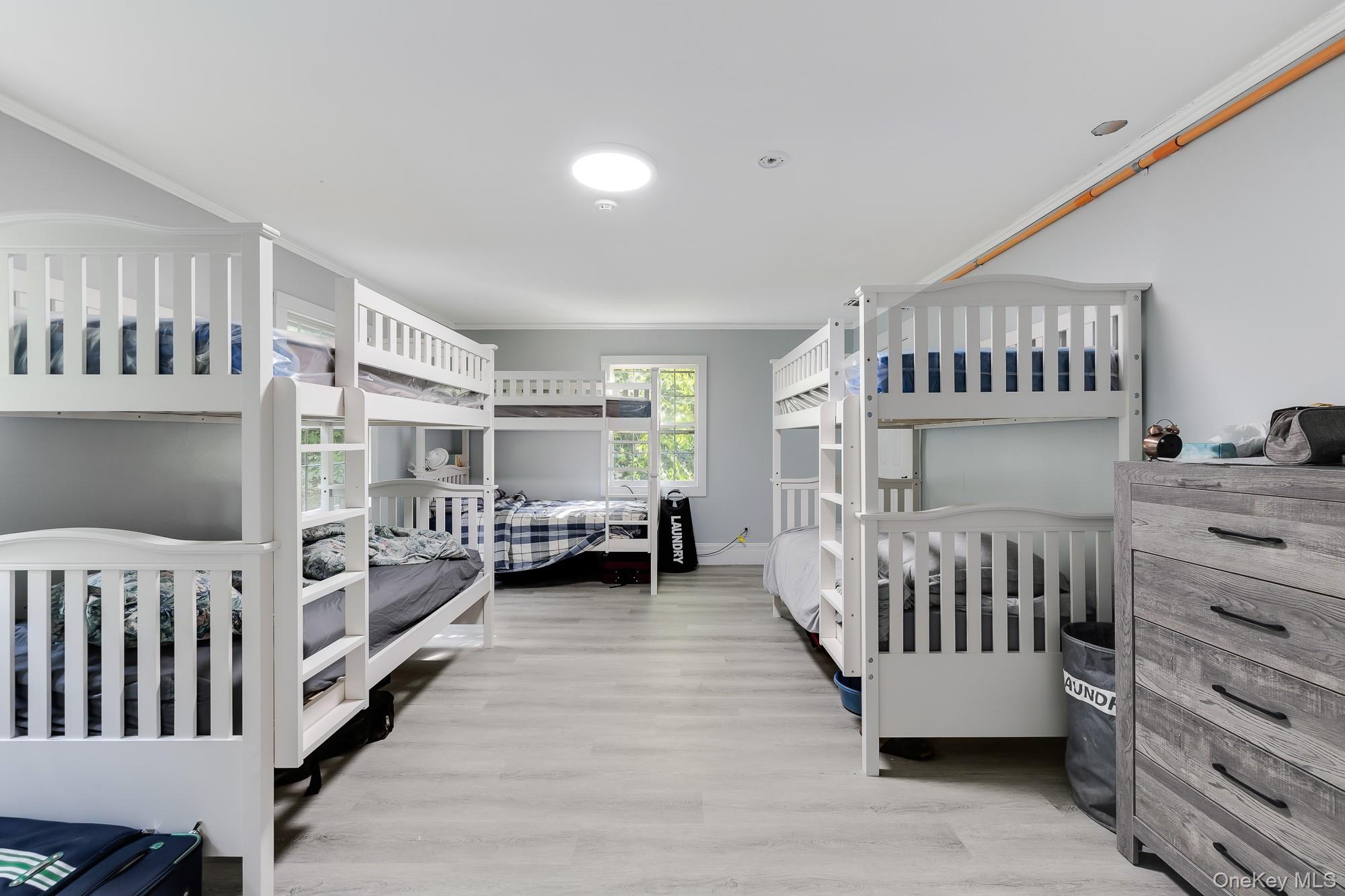 #19 photo, 996 Haverstraw Road, Suffern , NY 10901