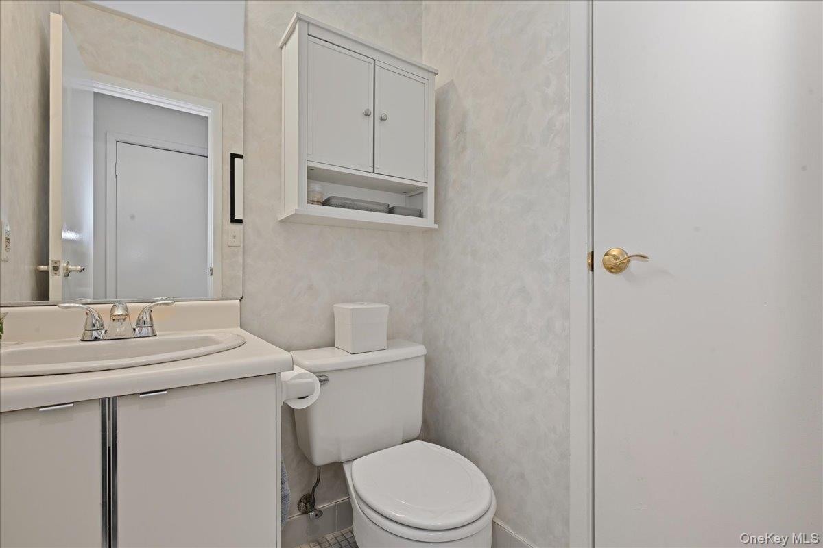 #11 photo, 47 Balsam Court, ناسو Wantagh , NY 11793