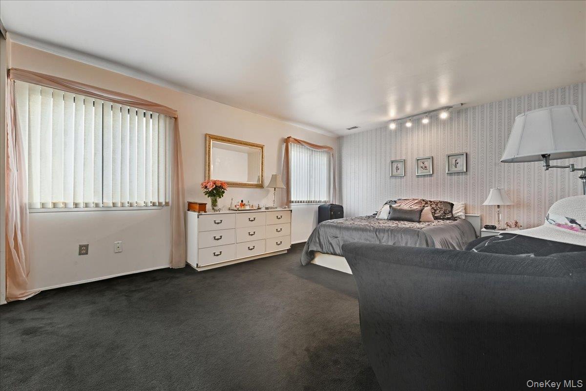 #12 photo, 47 Balsam Court, ناسو Wantagh , NY 11793