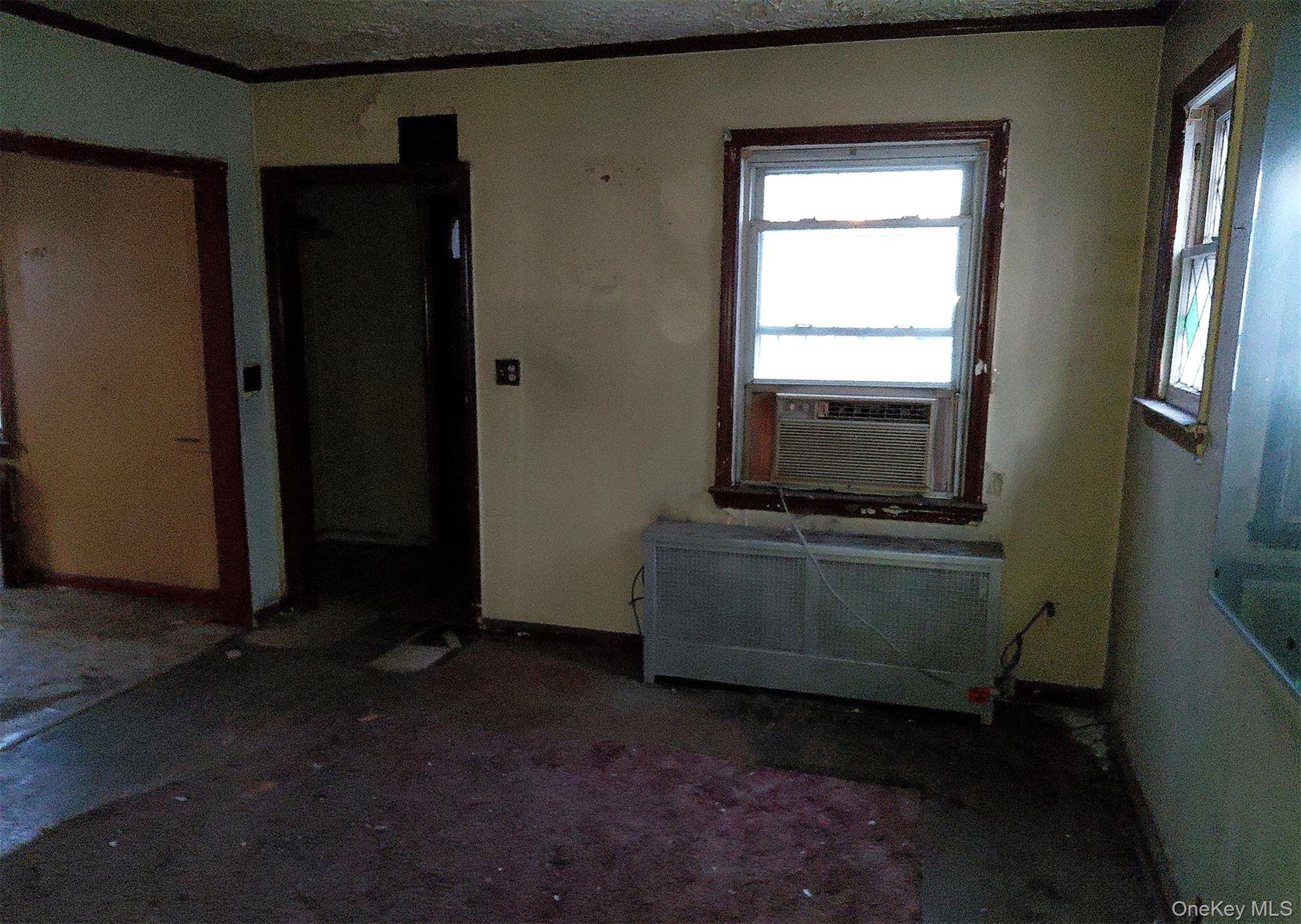 #4 photo, 130-31 218th Street, Laurelton , NY 11413