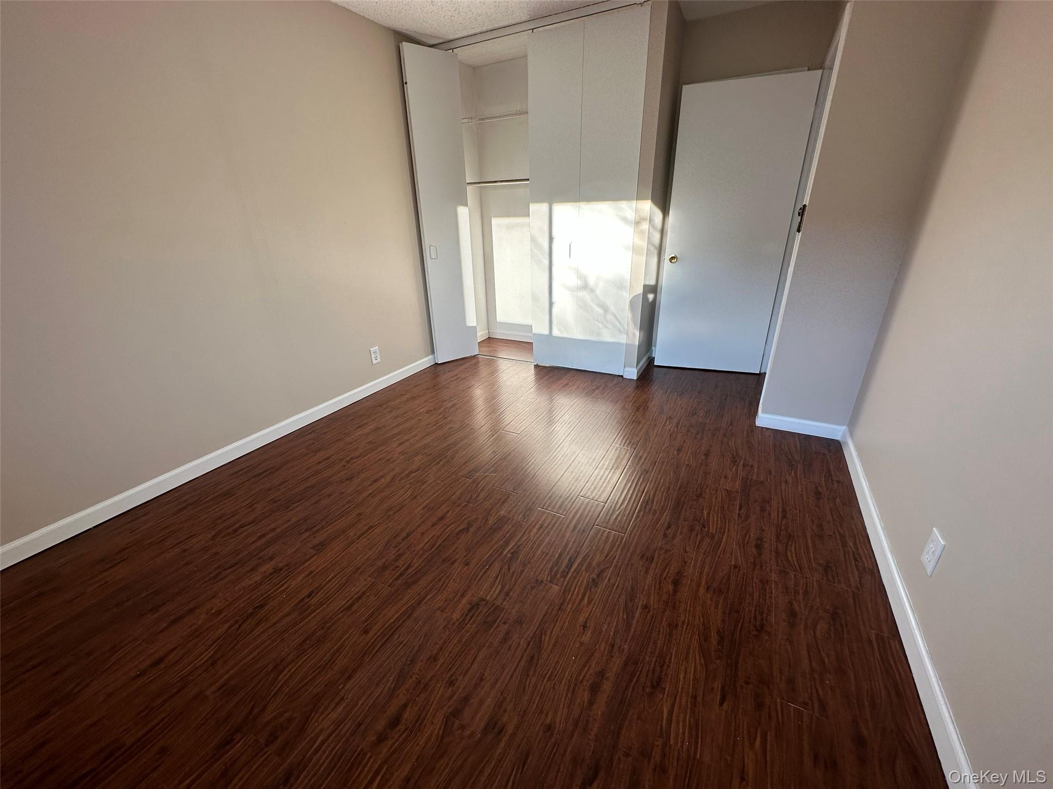 #11 photo, 5-46 115th Street, 뉴욕퀸즈 College Point , NY 11356