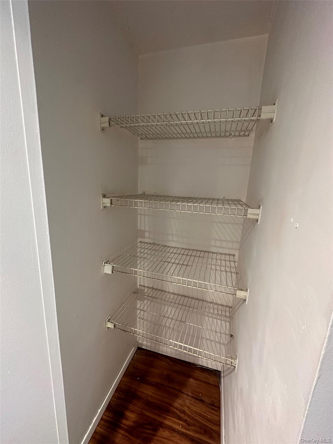 #14 photo, 5-46 115th Street, 뉴욕퀸즈 College Point , NY 11356