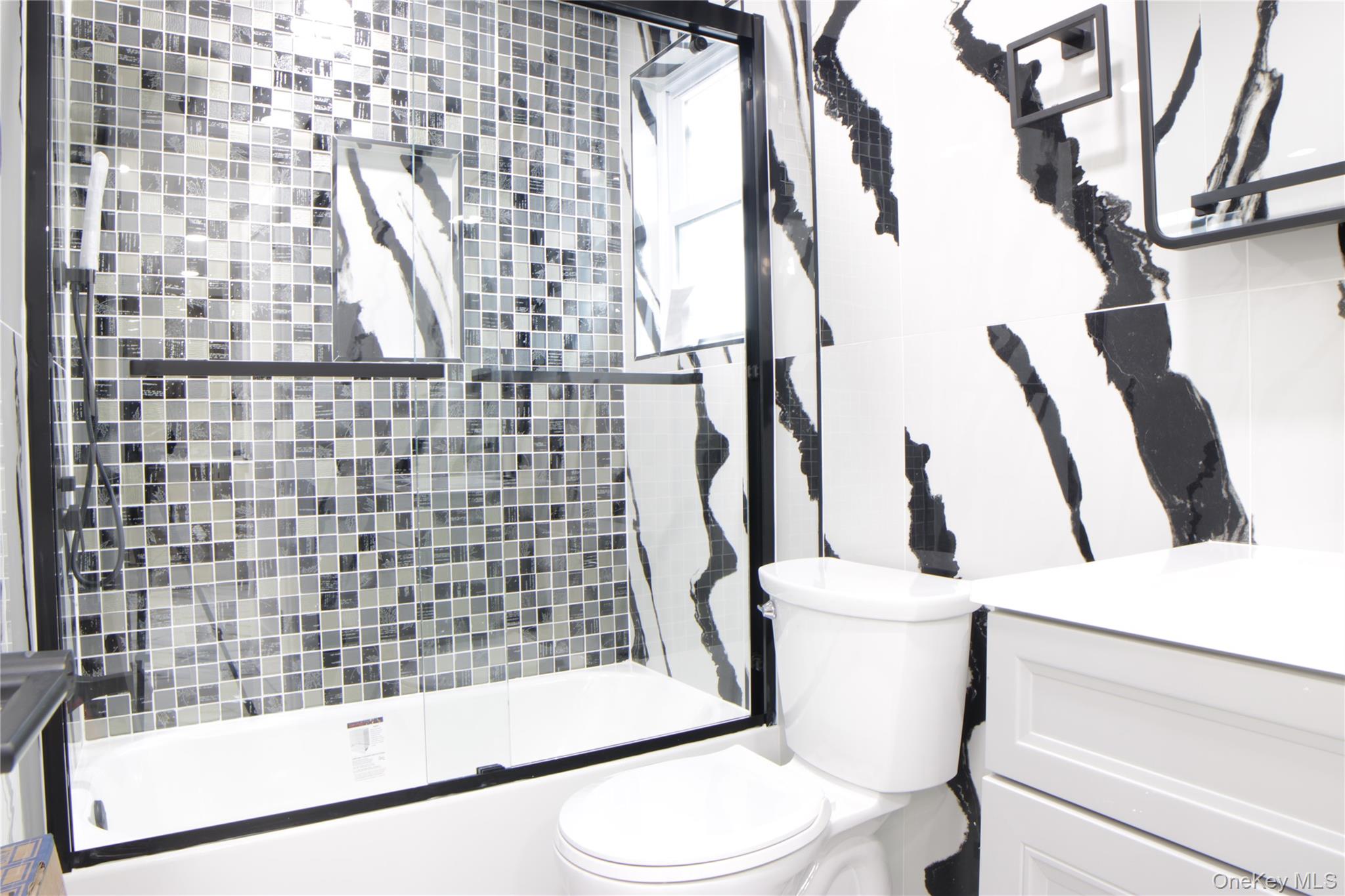 #19 photo, 22011 94th Drive, كوينز Queens Village , NY 11428