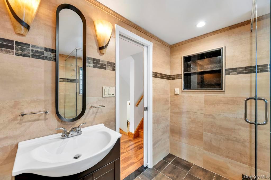 #11 photo, 1026 Barbara Court, מחוז נסאו North Bellmore , NY 11710