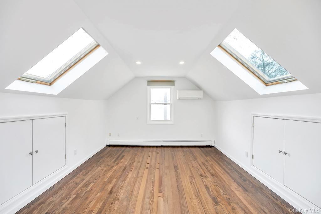 #15 photo, 1026 Barbara Court, מחוז נסאו North Bellmore , NY 11710