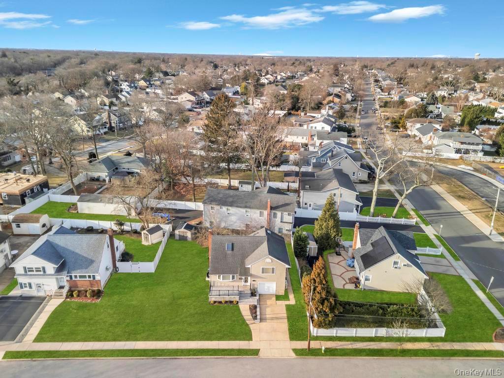 #2 photo, 1026 Barbara Court, מחוז נסאו North Bellmore , NY 11710