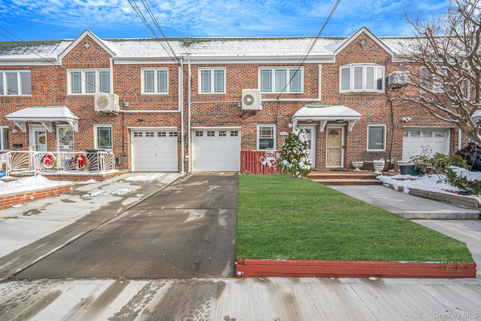 #1 photo, 59-29 70th Street, कुईंस Maspeth , NY 11378