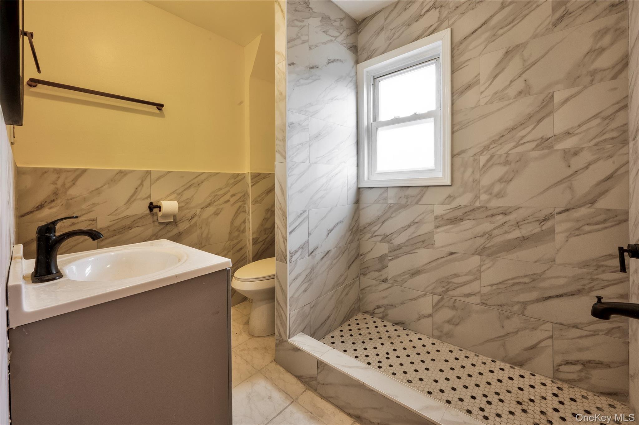 #17 photo, 115-47 199th Street, जमैका Jamaica , NY 11412