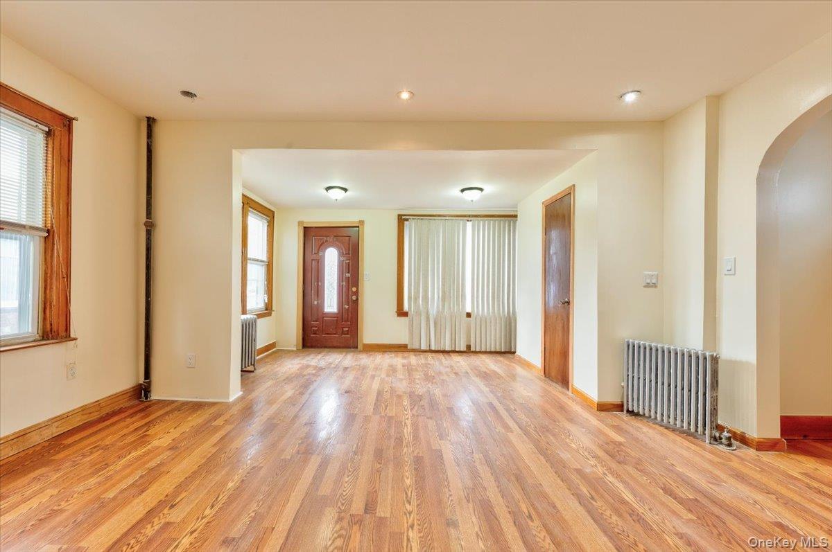 #8 photo, 115-47 199th Street, जमैका Jamaica , NY 11412