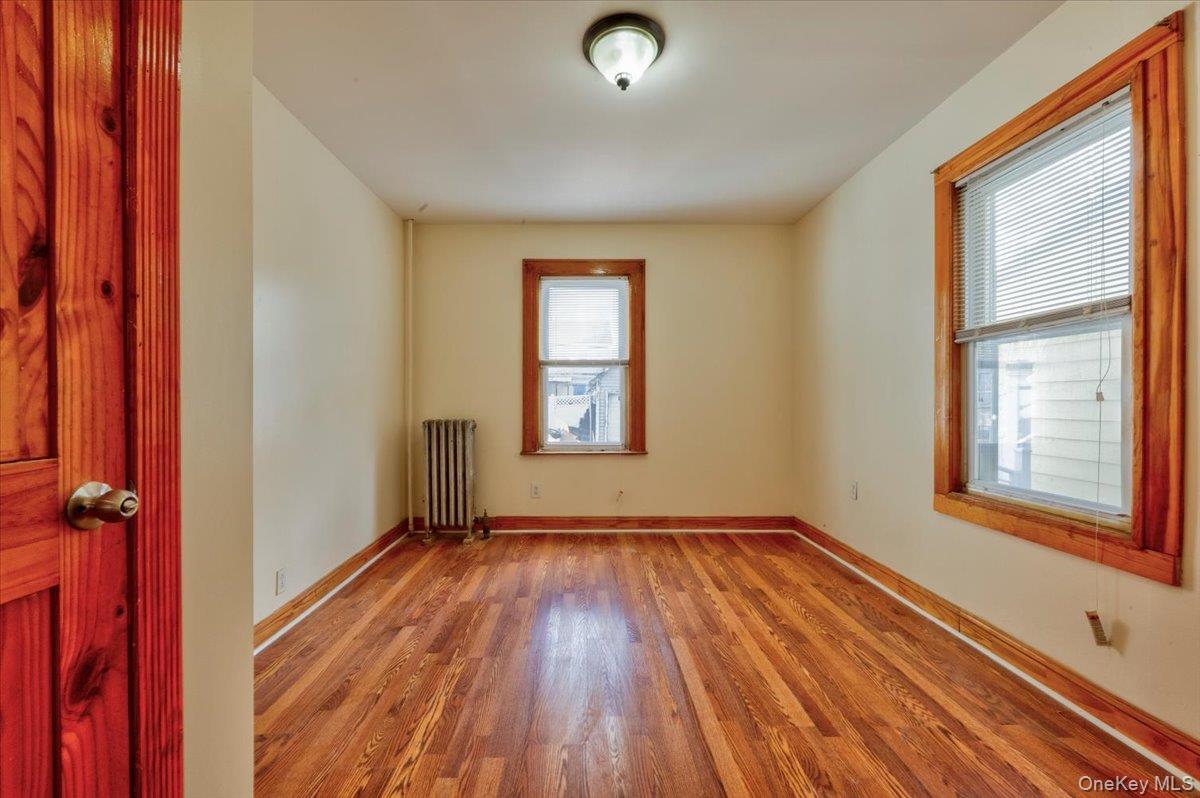 #9 photo, 115-47 199th Street, जमैका Jamaica , NY 11412