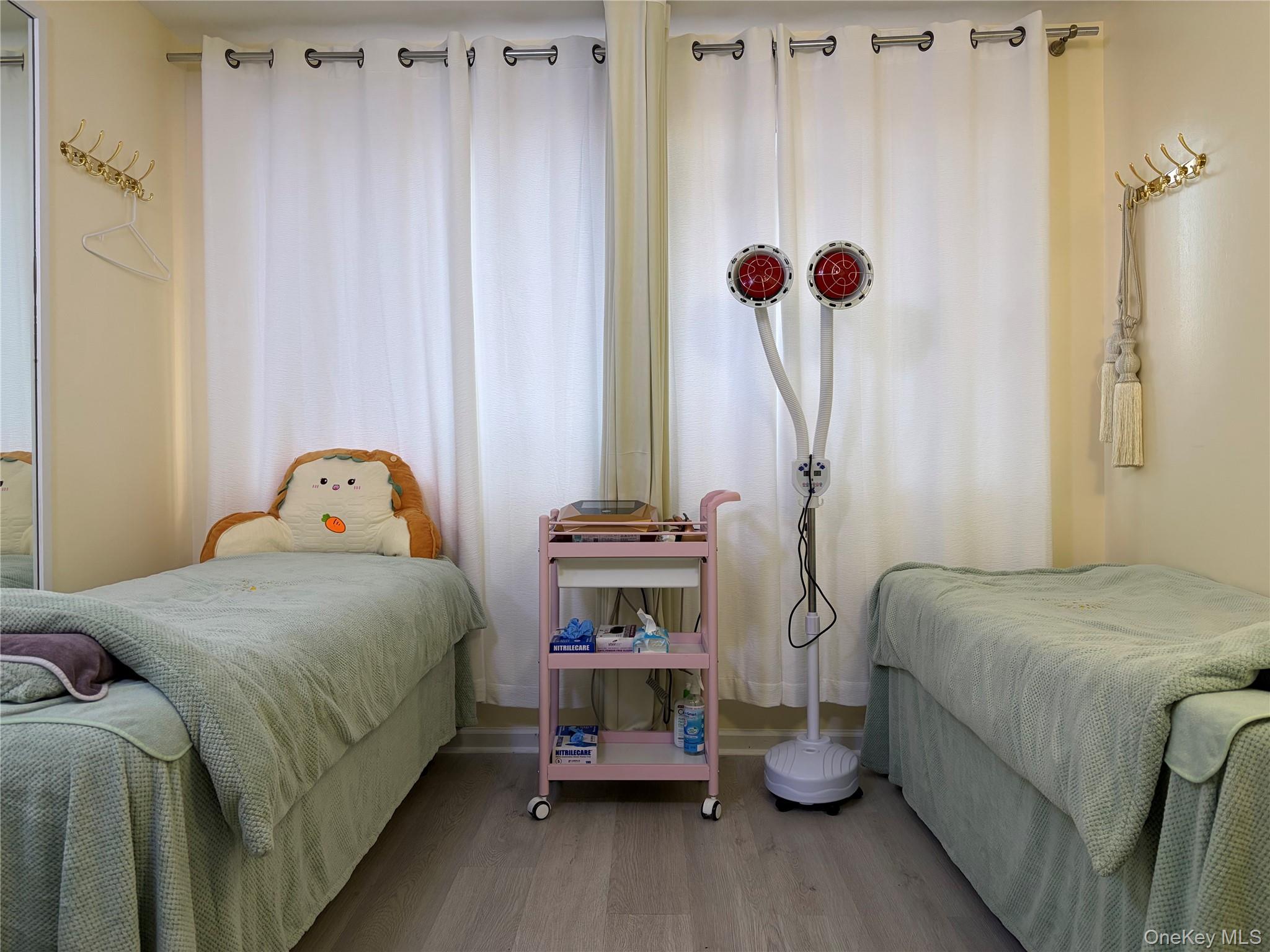 #8 photo, 13250 41st Avenue, Flushing , NY 11355