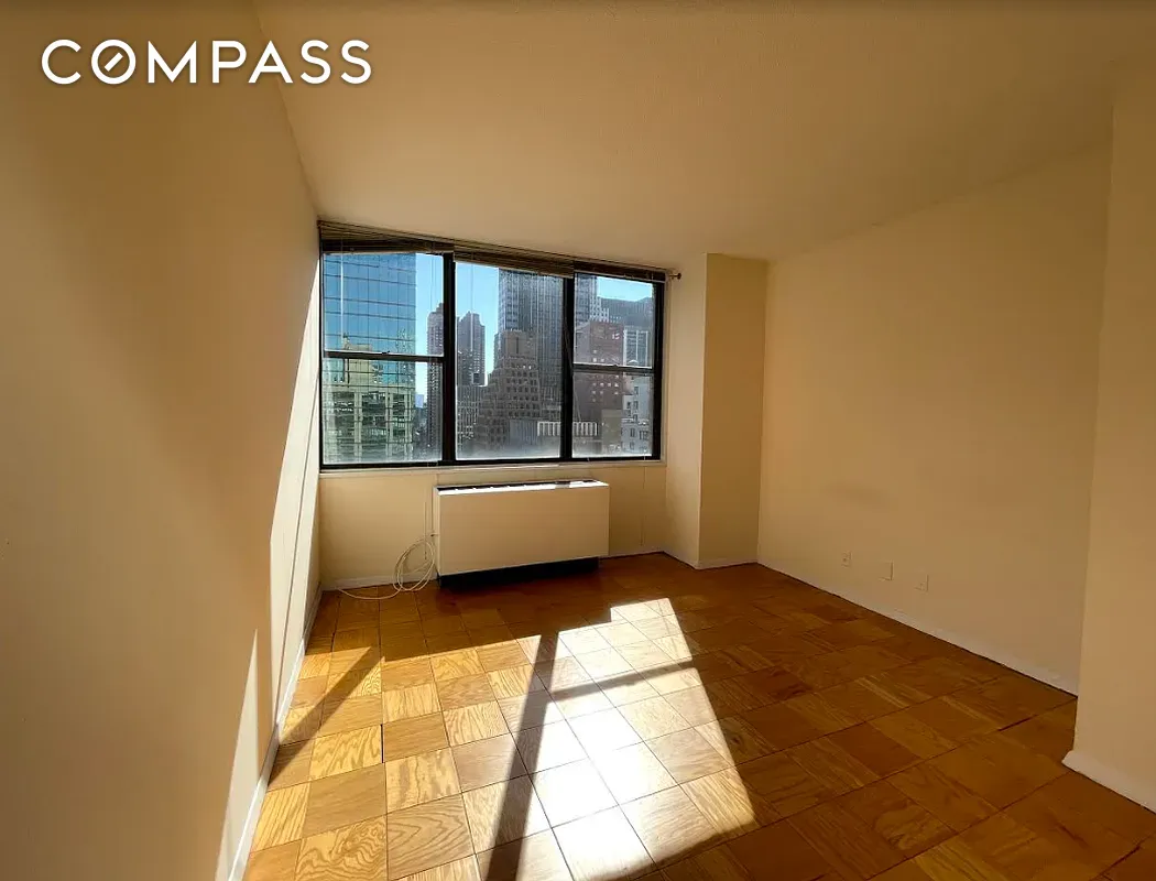 #2 photo, New York City, Midtown East , NY 10017