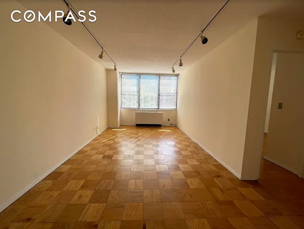 #3 photo, New York City, Midtown East , NY 10017