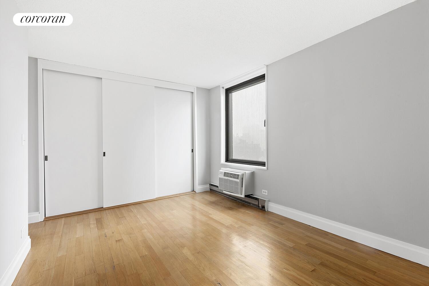 #8 photo, 1641 3RD Avenue, 曼哈顿 Yorkville , NY 10128