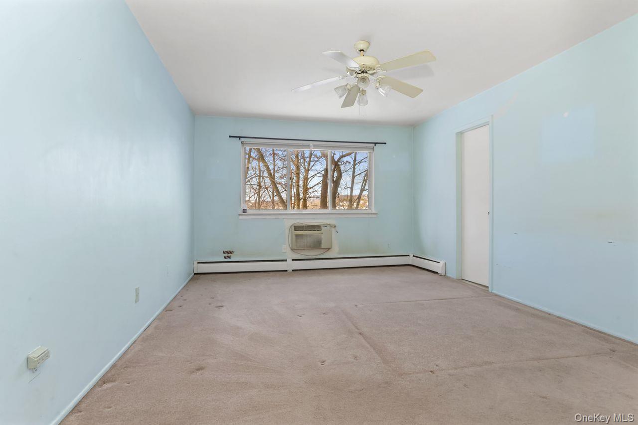 #10 photo, 58 Coachlight Square, Montrose , NY 10548