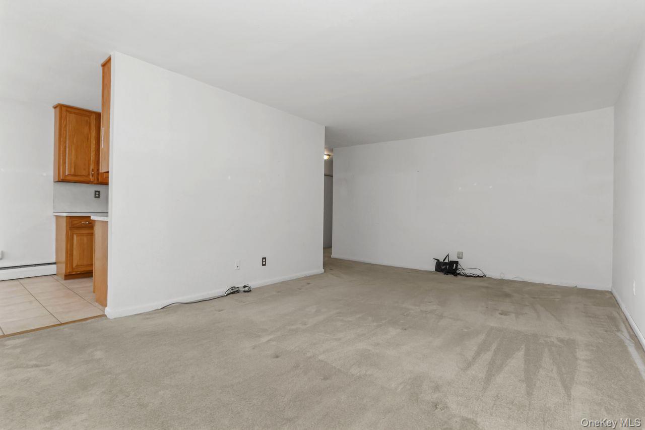 #9 photo, 58 Coachlight Square, Montrose , NY 10548