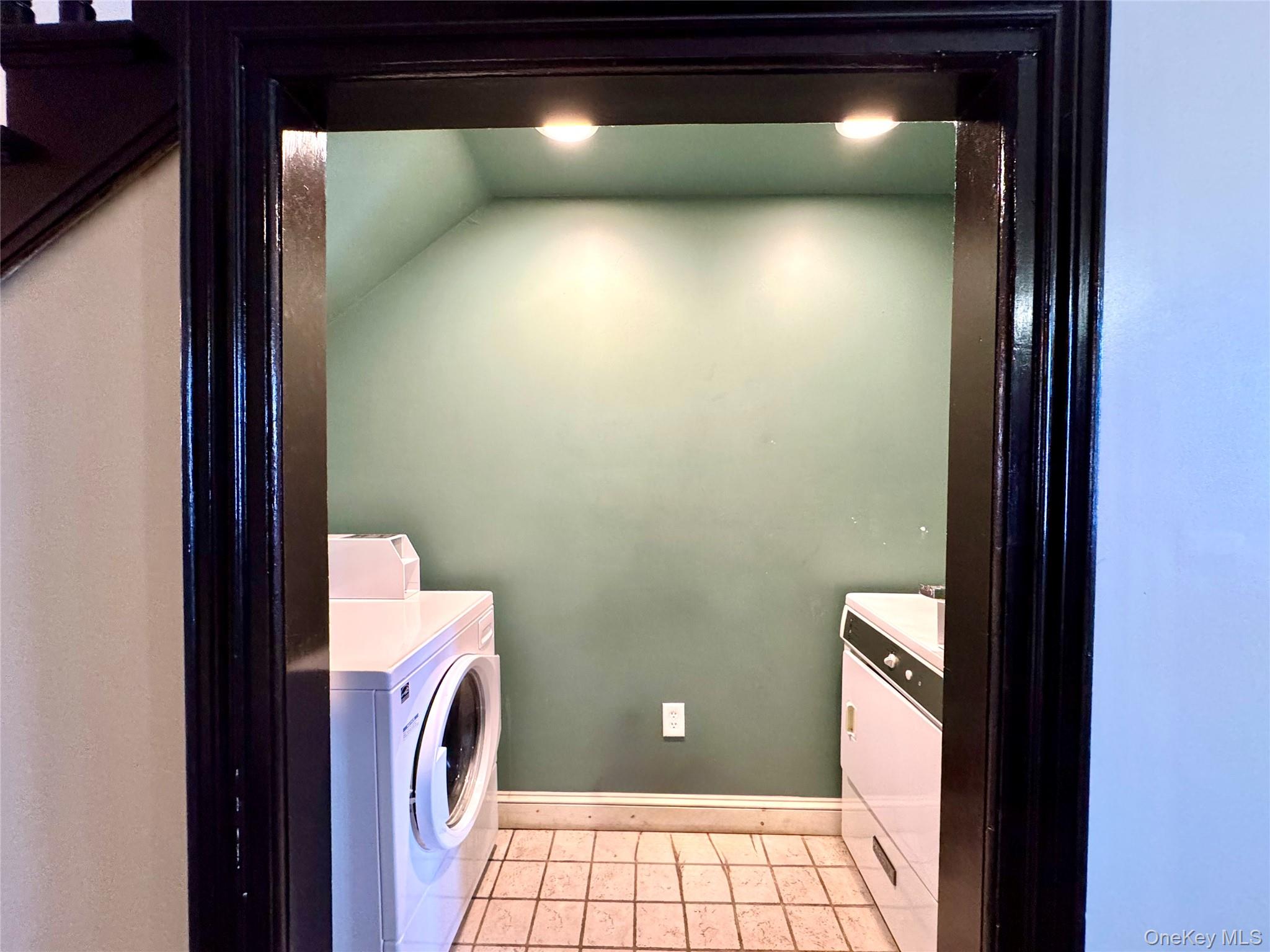 #7 photo, 147-151 Grandview Avenue, Catskill , NY 12414