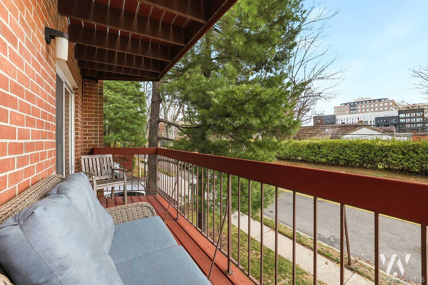 #15 photo, 55 North Broadway, White Plains , NY 10601