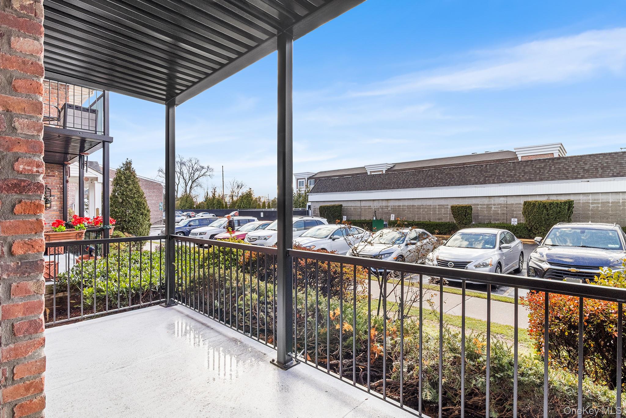 #15 photo, 210 Fulton Street, Нассау ‖ Farmingdale , NY 11735