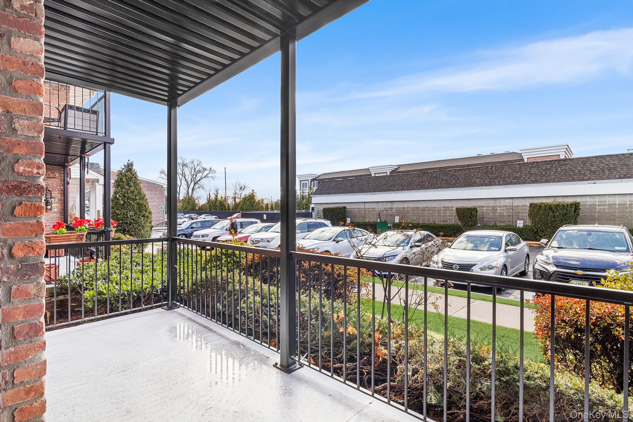 #16 photo, 210 Fulton Street, Нассау ‖ Farmingdale , NY 11735