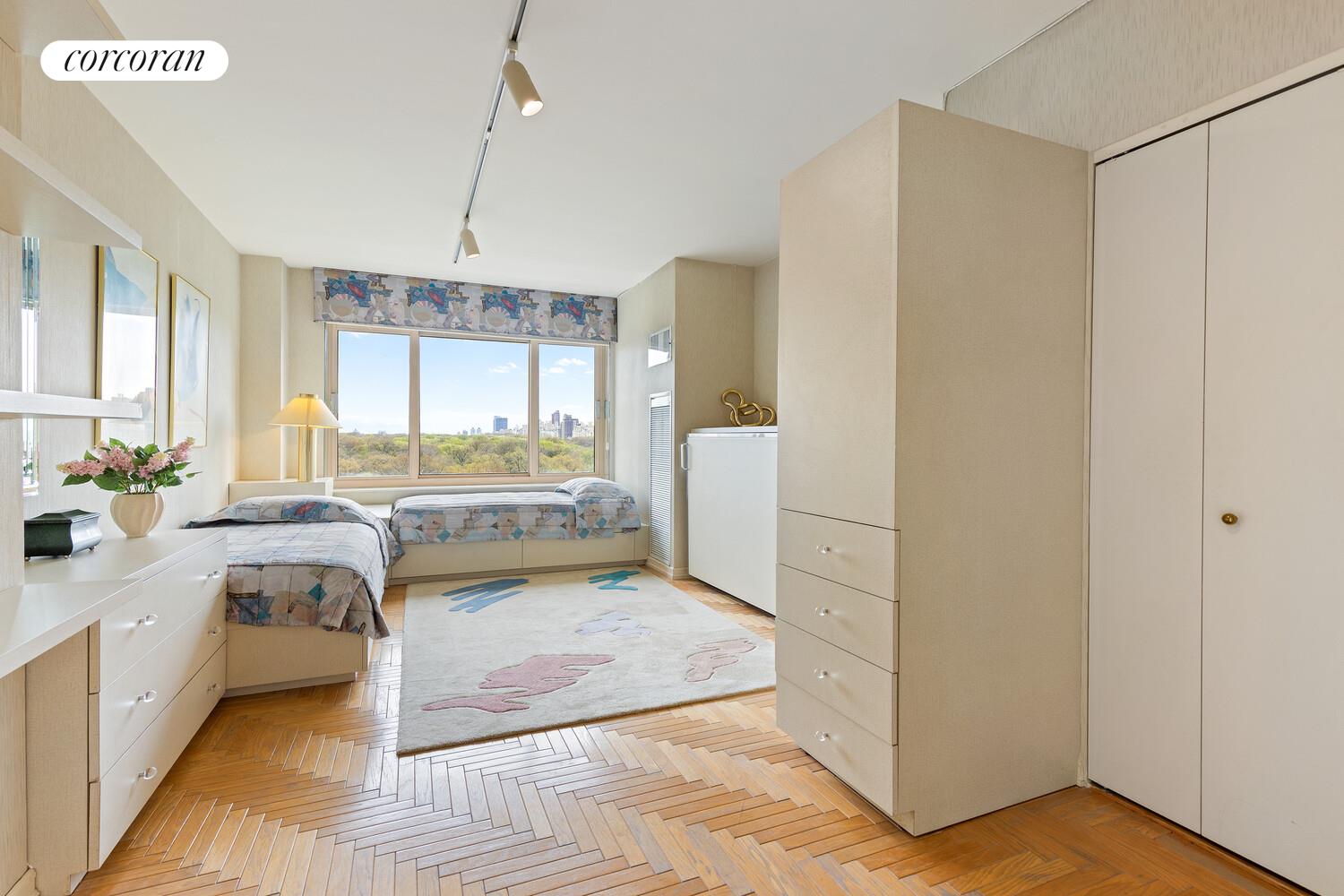 #6 photo, 106 CENTRAL Park S, Central Park South , NY 10019