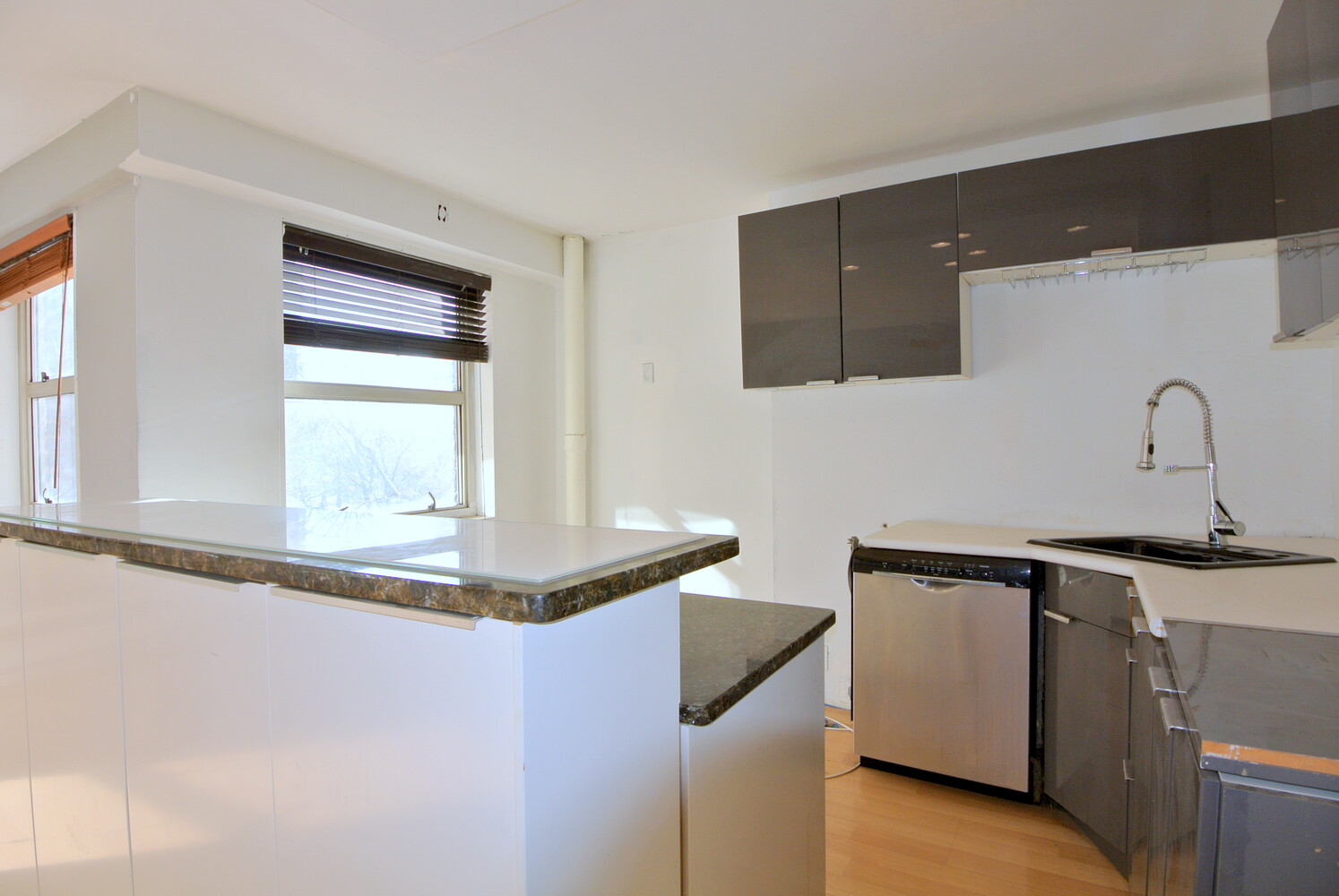 #12 photo, 100 LA SALLE Street, Morningside Heights , NY 10027