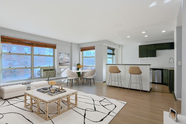 #3 photo, 100 LA SALLE Street, Morningside Heights , NY 10027