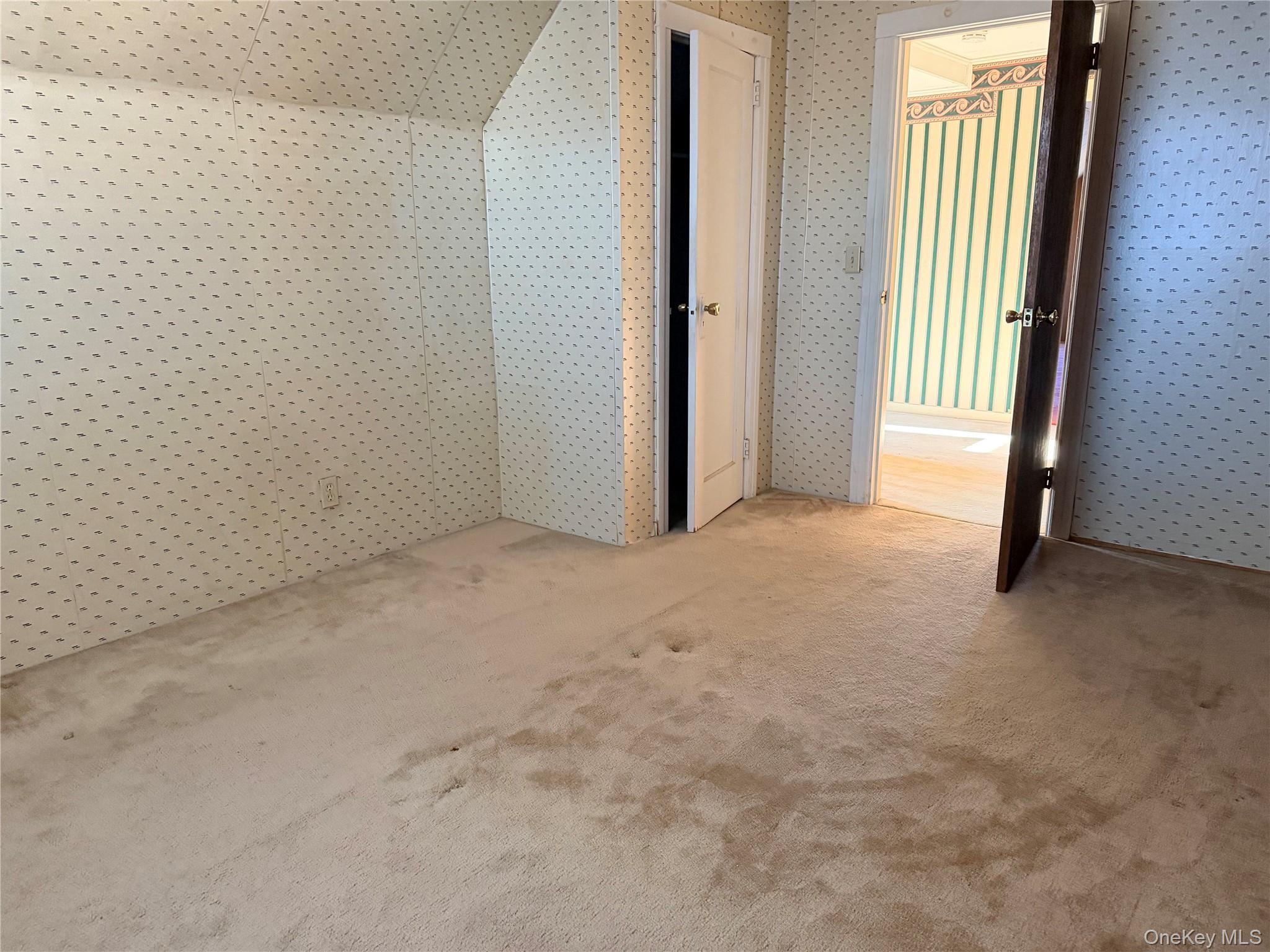 #17 photo, 142 Kamda Boulevard, 롱 아일랜드 New Hyde Park , NY 11040