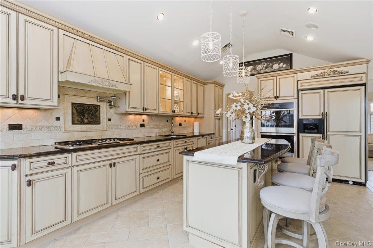 #15 photo, 248 Bayview Avenue, Massapequa , NY 11758