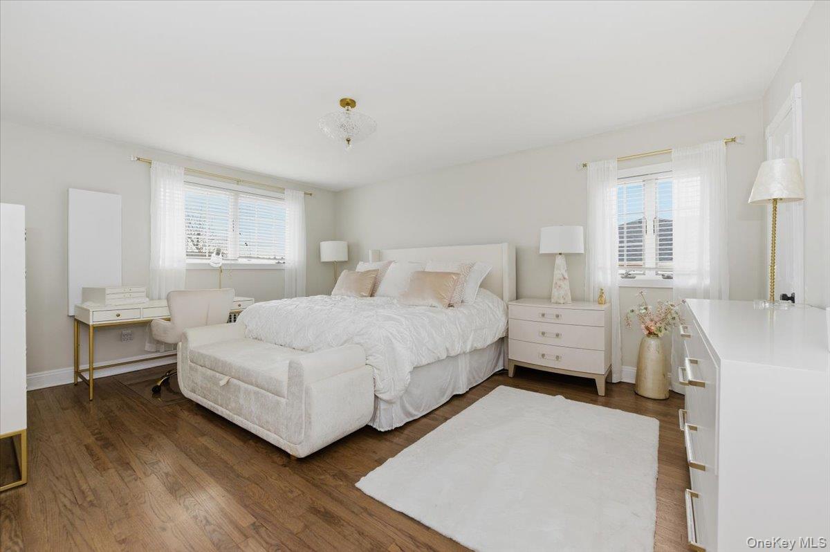 #17 photo, 248 Bayview Avenue, Massapequa , NY 11758