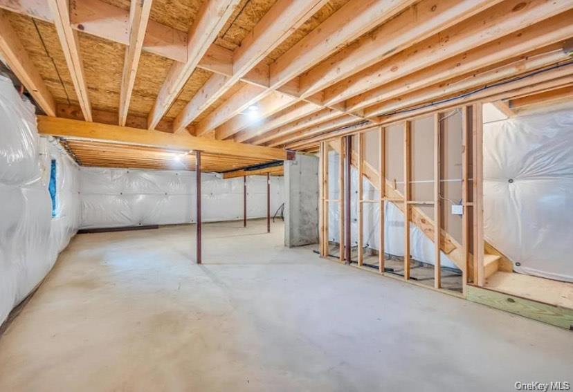 #14 photo, 490 William Floyd Parkway, מחוז סאפוק Shirley , NY 11967