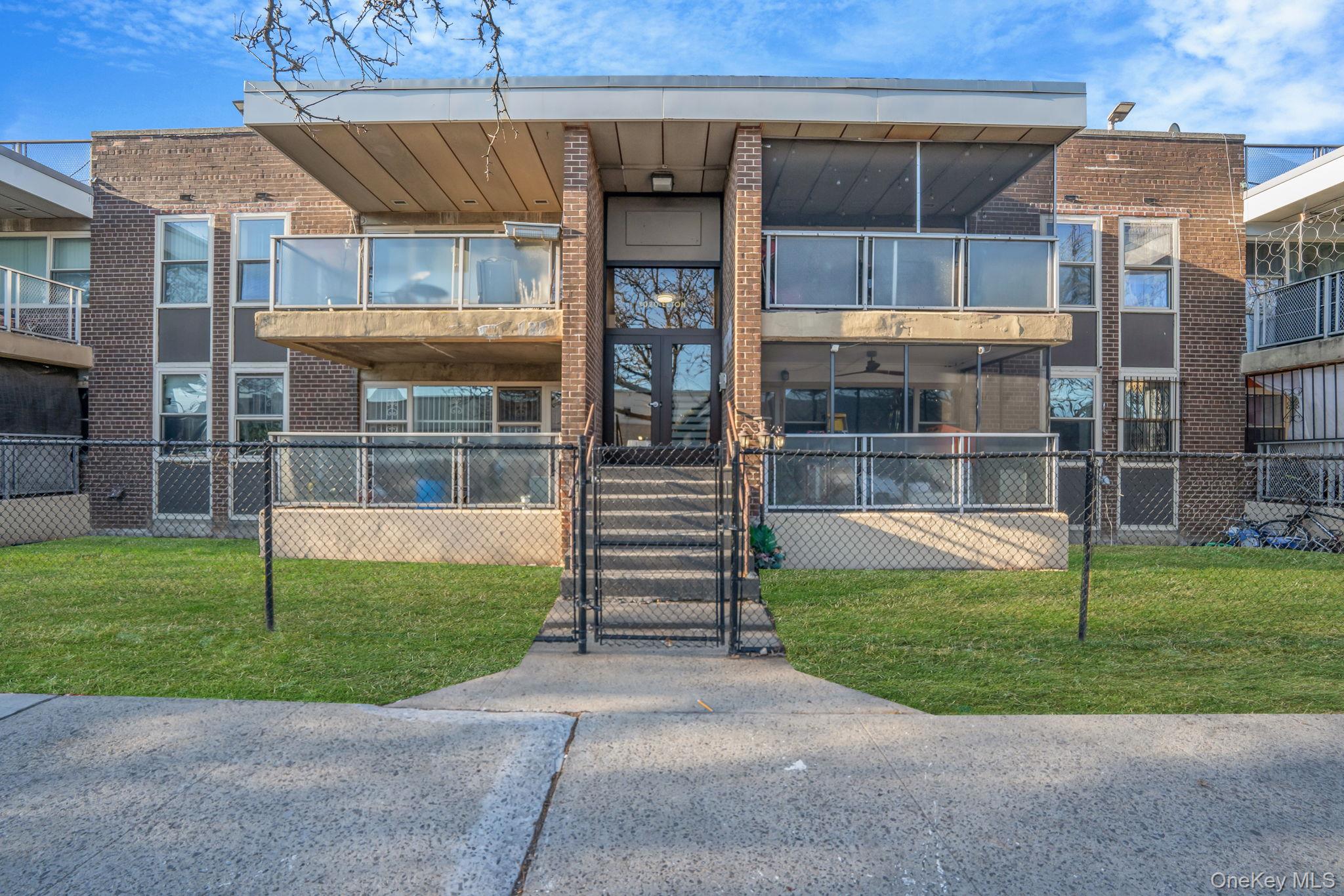 #1 photo, 1020 Elton Street, 布鲁克林 Brooklyn , NY 11208