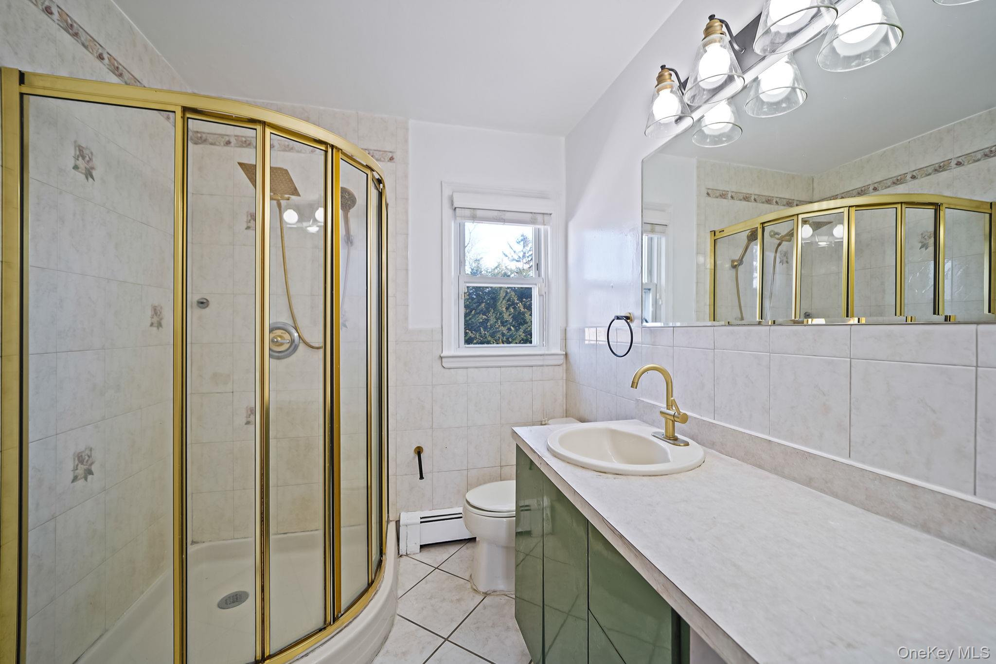 #14 photo, 2415 Babylon Turnpike, Merrick , NY 11566