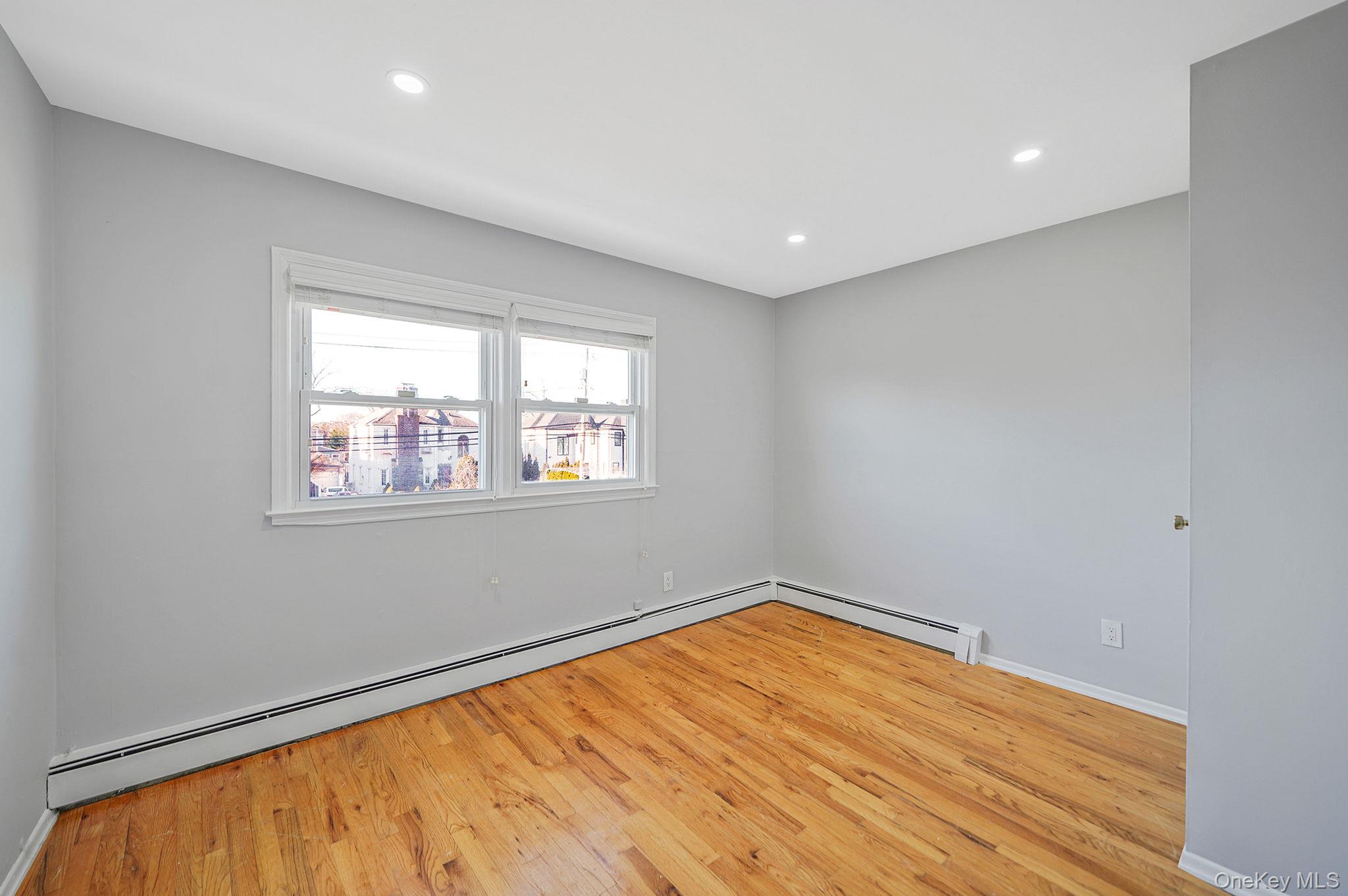 #19 photo, 2415 Babylon Turnpike, Merrick , NY 11566