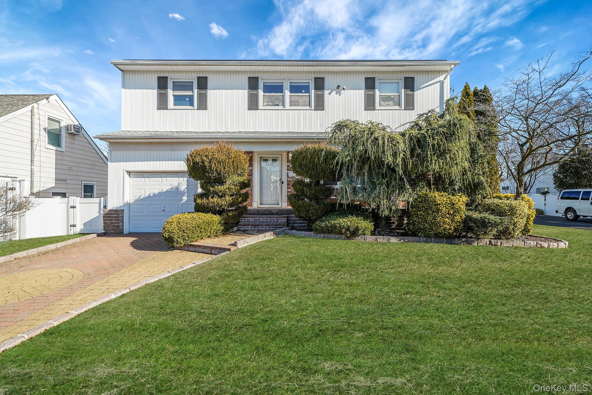 #3 photo, 2415 Babylon Turnpike, Merrick , NY 11566