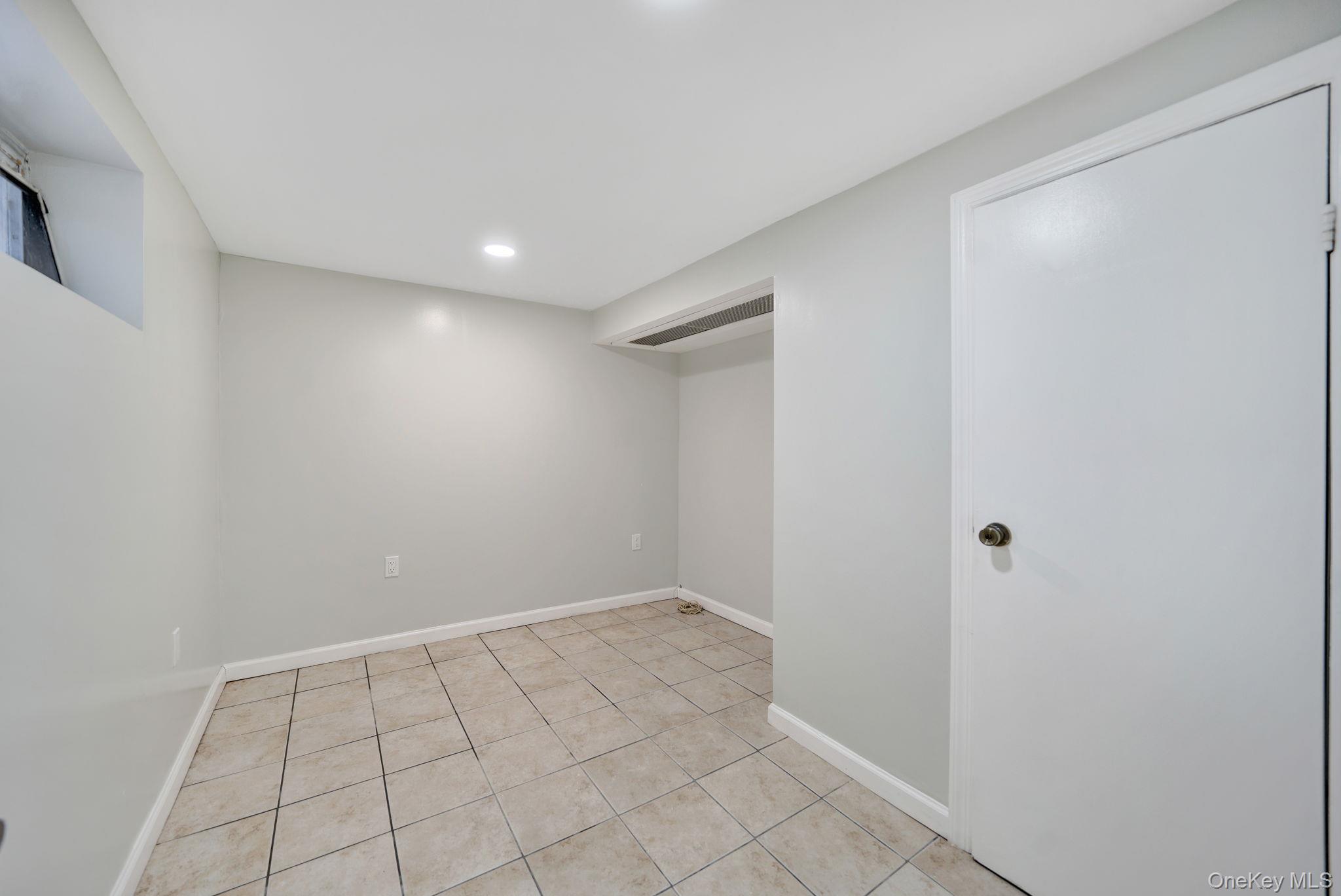 #19 photo, 8913 247th Street, Bellerose , NY 11426