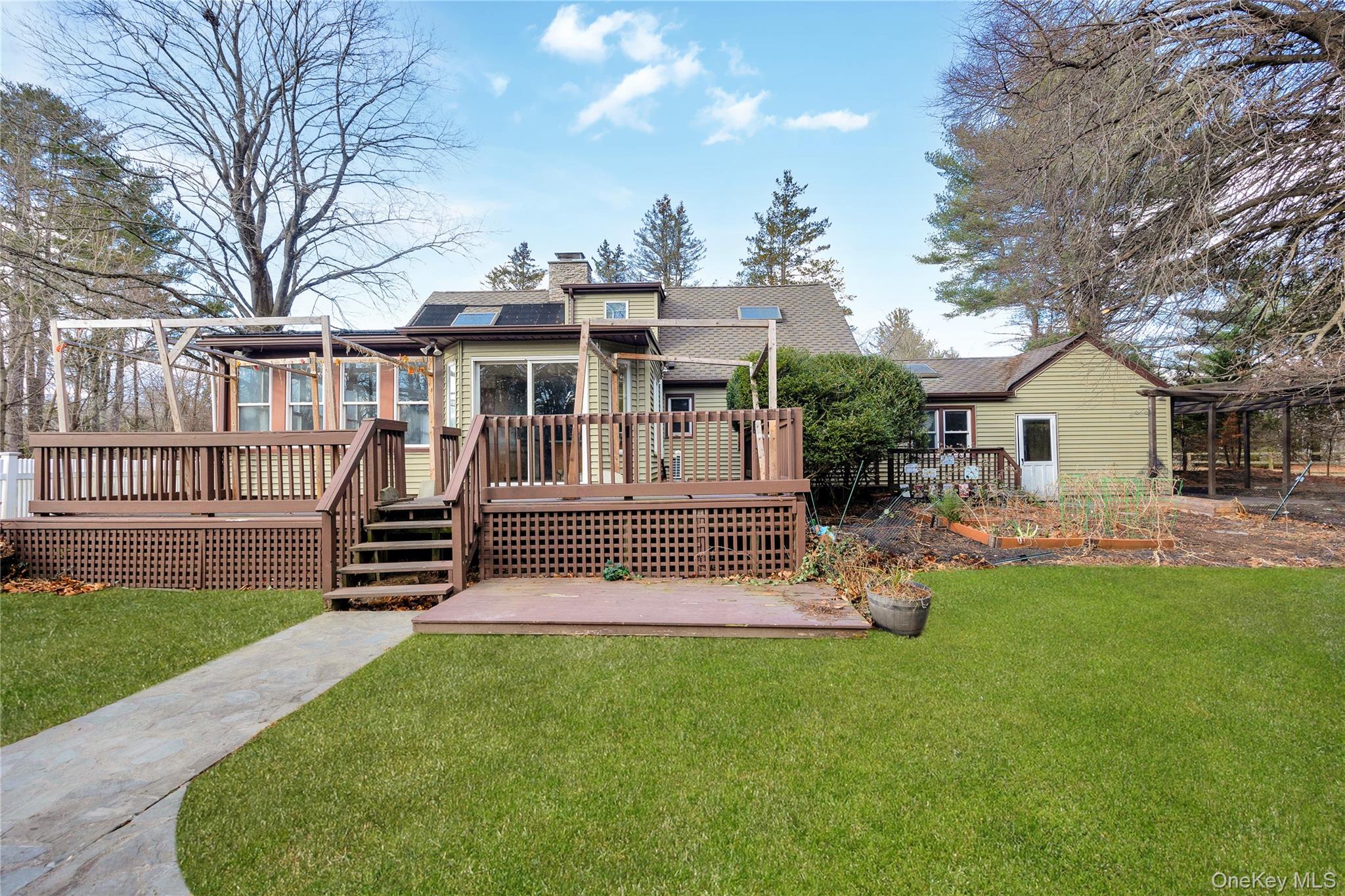 #11 photo, 12 Summerset Drive, सफ़ोक काउंटी Smithtown , NY 11787