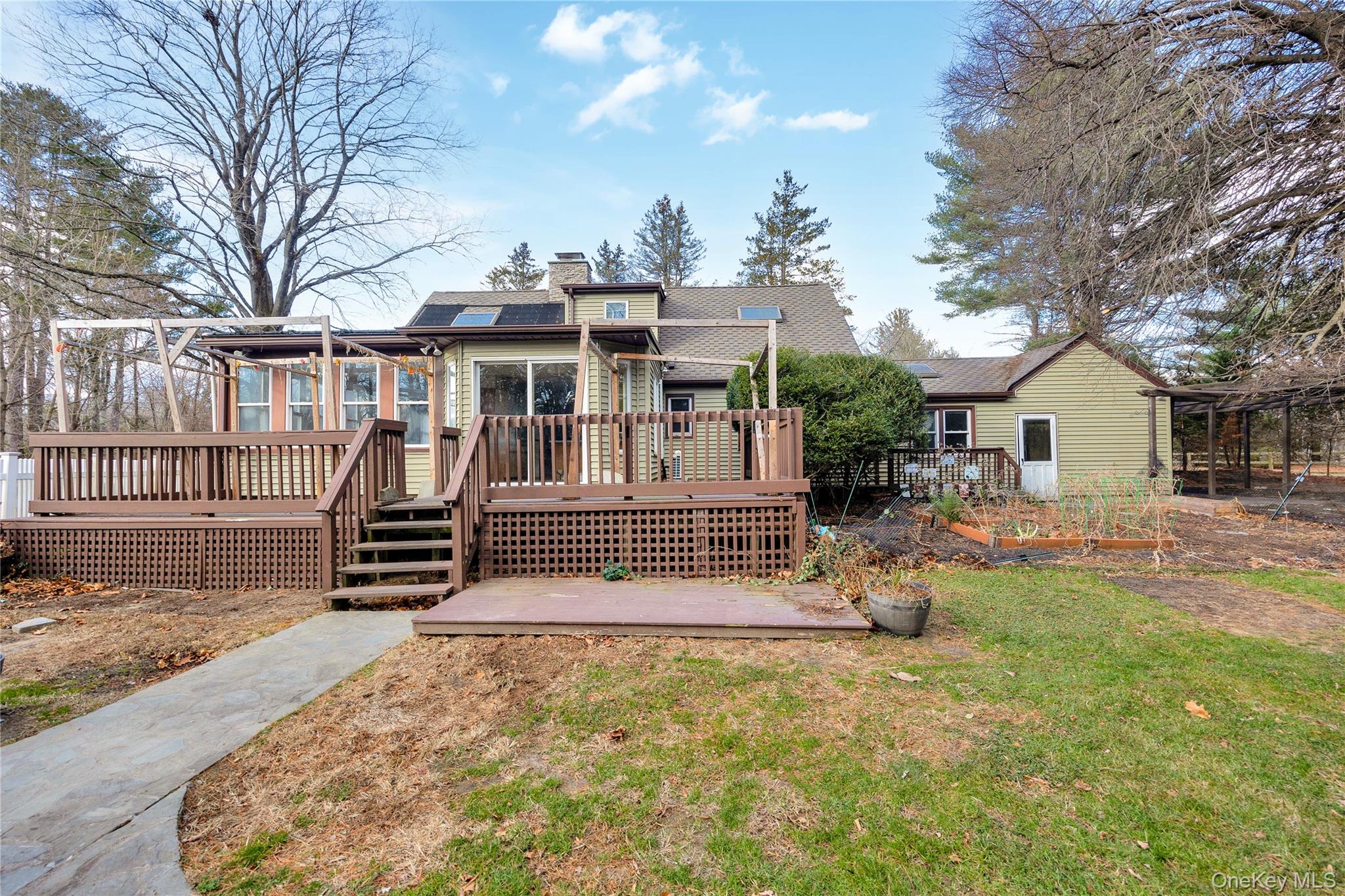 #12 photo, 12 Summerset Drive, सफ़ोक काउंटी Smithtown , NY 11787