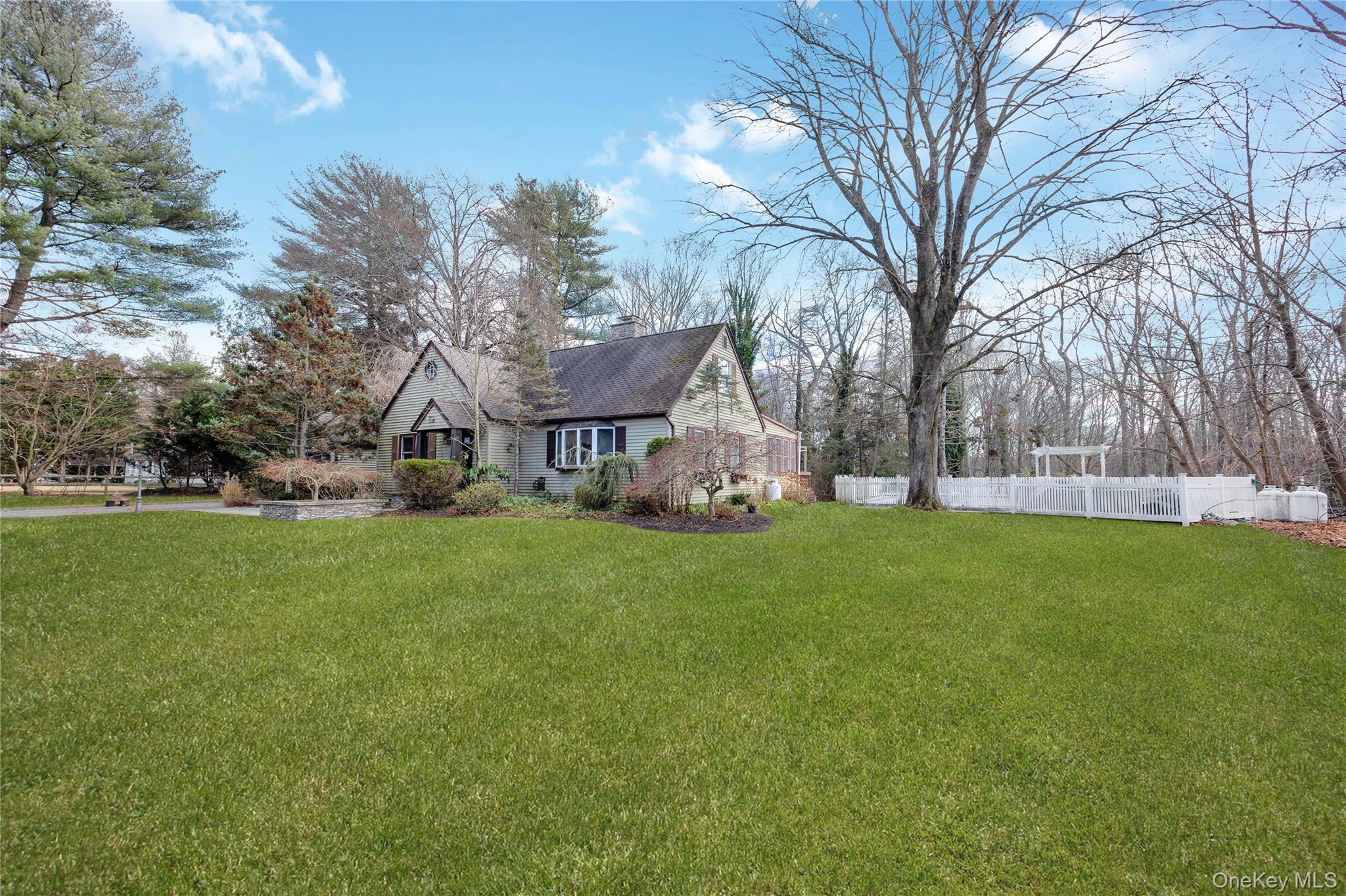 #5 photo, 12 Summerset Drive, सफ़ोक काउंटी Smithtown , NY 11787