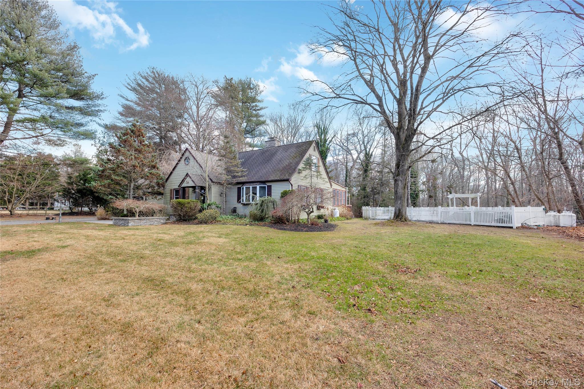 #6 photo, 12 Summerset Drive, सफ़ोक काउंटी Smithtown , NY 11787