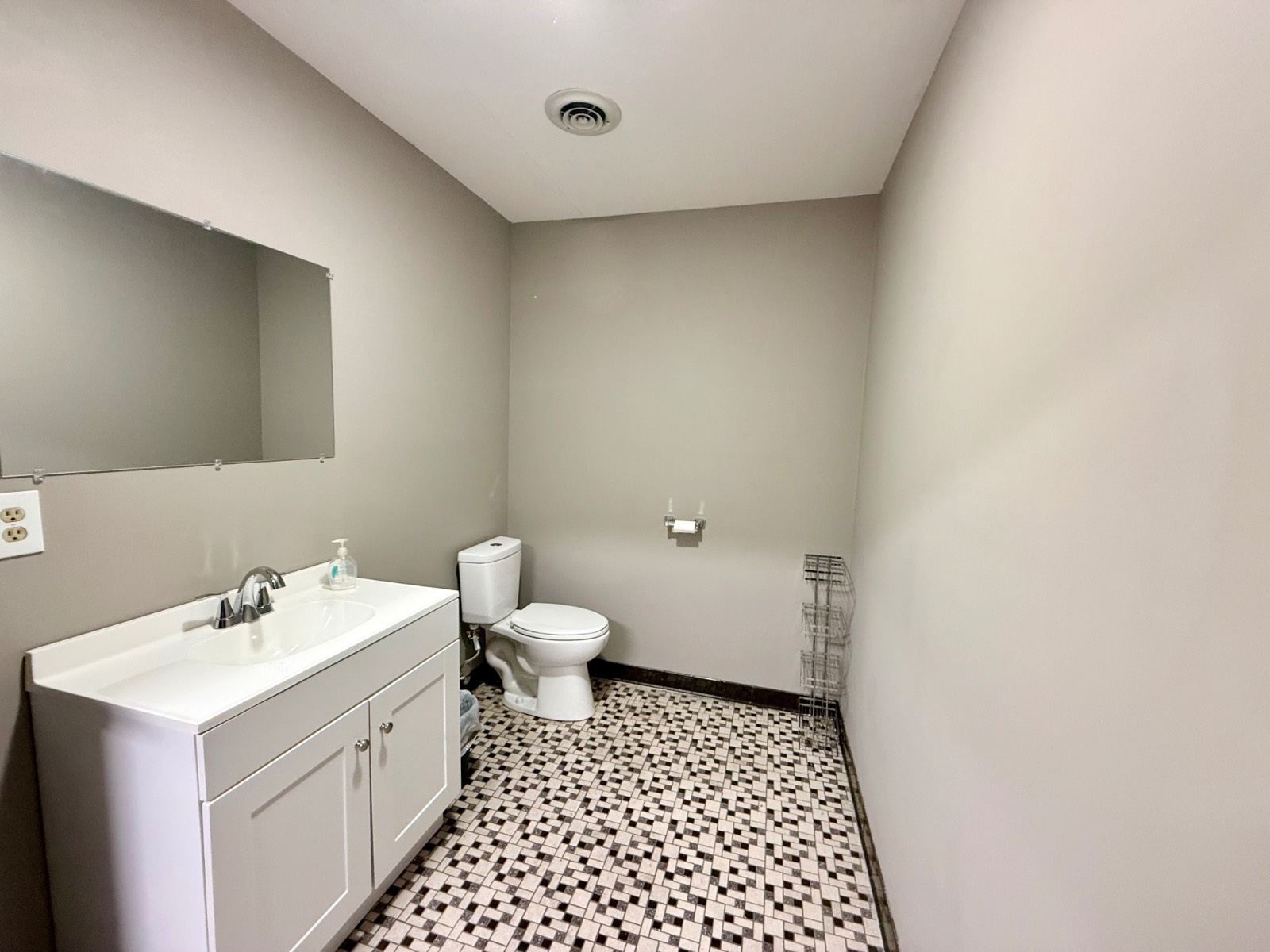 #18 photo, 2452 NYS Route 8, Lake Pleasant , NY 12108