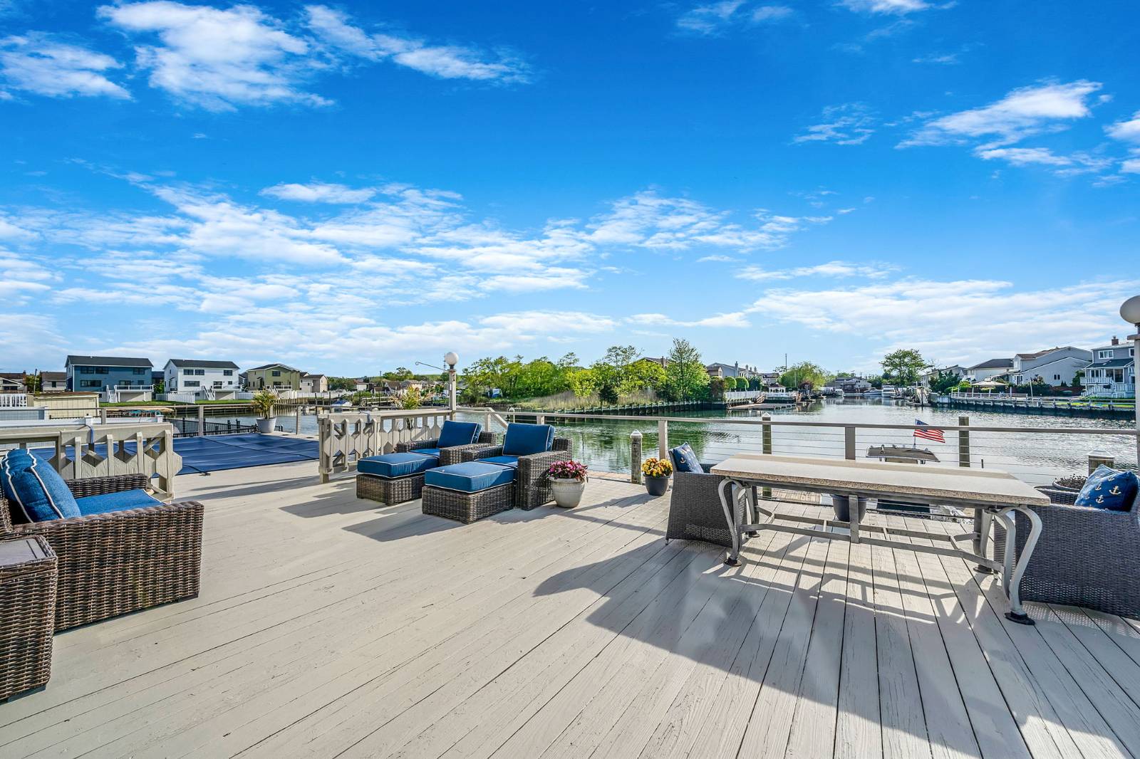 #10 photo, 3452 Ocean Ave, Oceanside , NY 11572