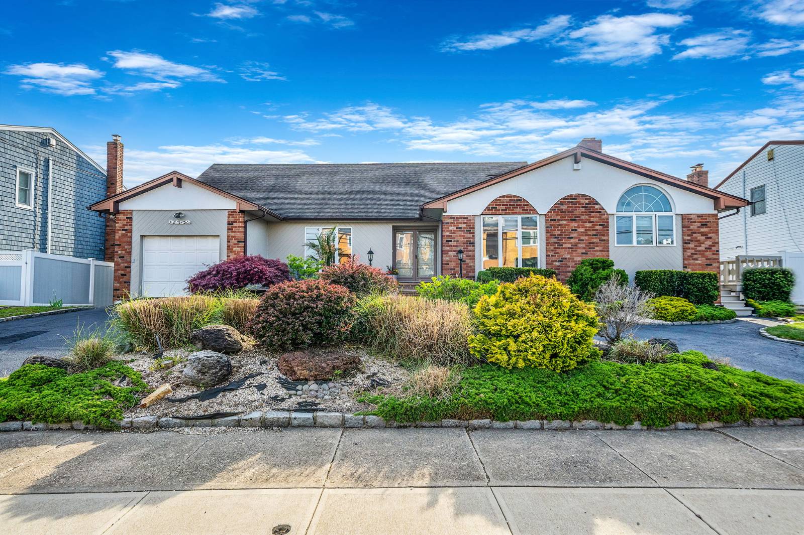 #2 photo, 3452 Ocean Ave, Oceanside , NY 11572