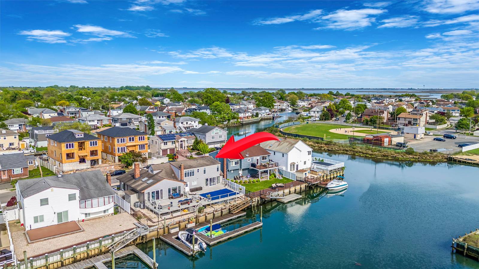 #21 photo, 3452 Ocean Ave, Oceanside , NY 11572