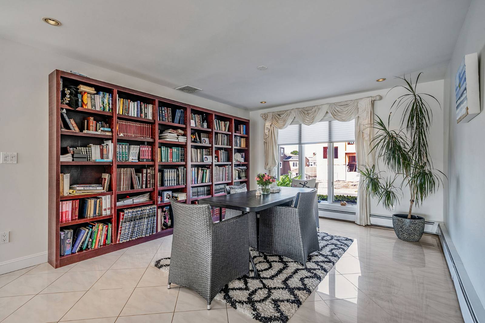 #28 photo, 3452 Ocean Ave, Oceanside , NY 11572