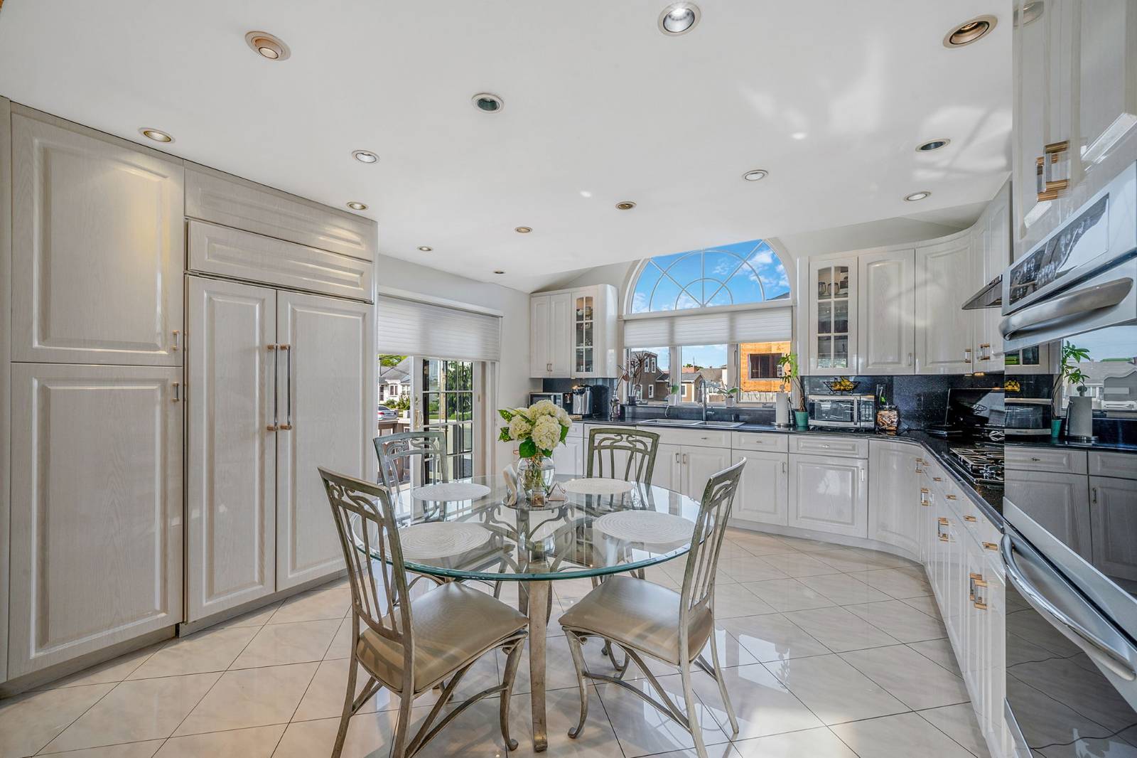 #30 photo, 3452 Ocean Ave, Oceanside , NY 11572