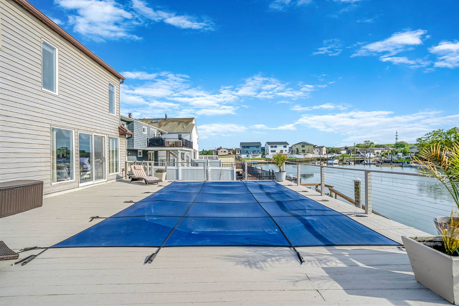 #6 photo, 3452 Ocean Ave, Oceanside , NY 11572